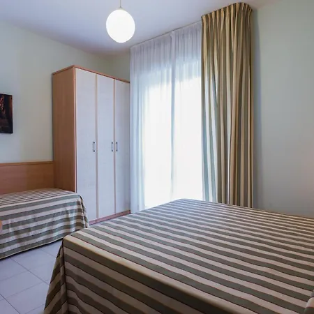 Jollino Hotel 3*